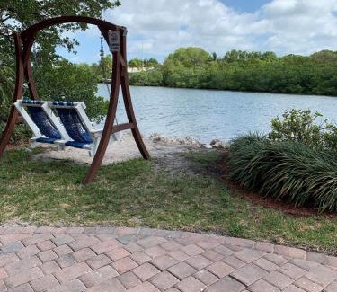 New Town Apartamento | Rare Beach Front Resort Key West- 2BD 2BA