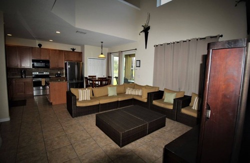 Veranda Palms Casa | Rare Lake Front Pool, GameRoom, AC, WiFi, Self-Check-In