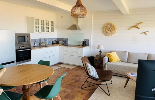 Saint-Michel-en-Greve Apartamento | RARE : Waterfront garden cocoon
