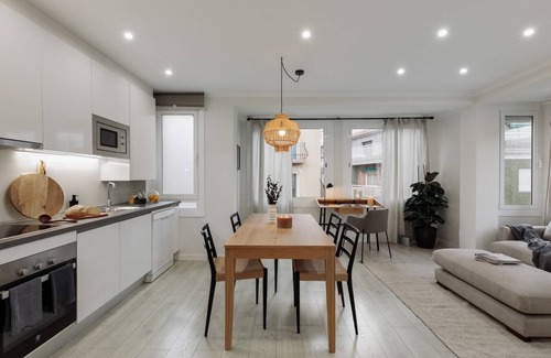 Sant Gervasi – la Bonanova Apartamento | Rasa - 2 bedroom in Sant Gervasy