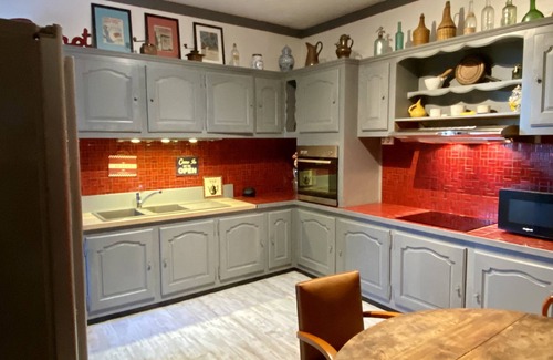 Sablet Villa | Rated 4-star tourist accommodation. Large village house, heated swimming pool
