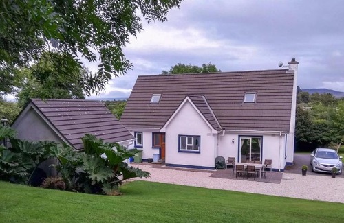 Rathmullan Casa | Rathmullan Cottages No.3 - free wifi, pet friendly