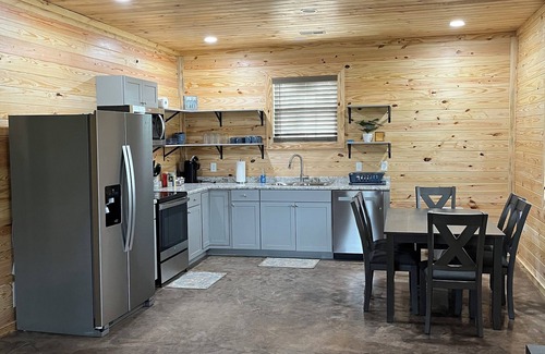 Scottsboro Cabina | Rattletrap Cabin - 3bed/2bath