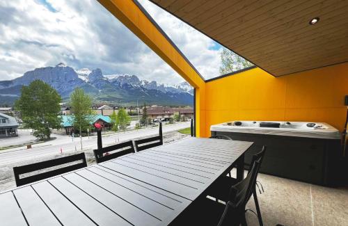 Teepee Town Casa | Raven's Peak 105 - Ultra luxe Mountain Retreat