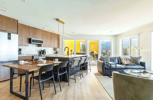 Teepee Town Condominio | Ravens Nest - Private Hot Tub!