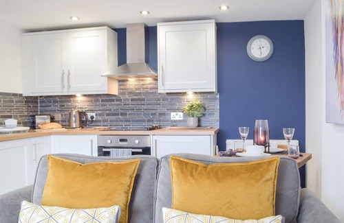 Mumbles Cabaña | Ravens Walk Apartment