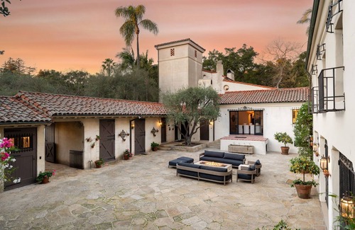 Montecito Villa | Ravenscroft Historic Estate - Raro - Histórico y Mágico