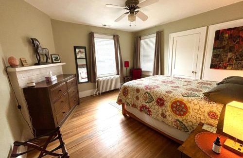 Downtown Asheville Apartamento | Ravenscroft Rentals