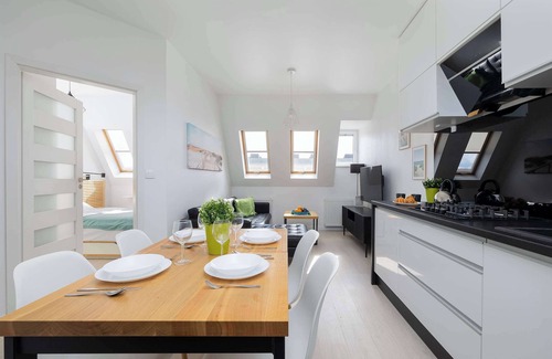 West Pomeranian Voivodeship Apartamento | Rayskiego 19 | Szczecin | Stylish Apartment | Air conditioning in the living roo