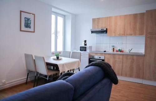 Mulhouse Apartamento | RDC Parfait pour halte et séjour 2 chambres, tram-train, autoroute à proximité, parking gratuit