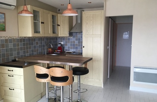 Le Grau-Du-Roi Apartamento | Cabaña renovada, estudio con impresionantes vistas al puerto.