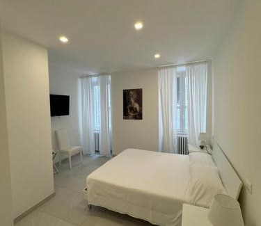 Centro Storico Apartamento | Re House Suite & Deluxe Apartament