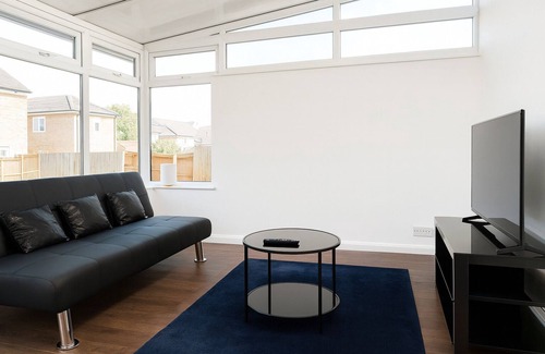Reading Casa | Reading Centre Parking Sleeps 10