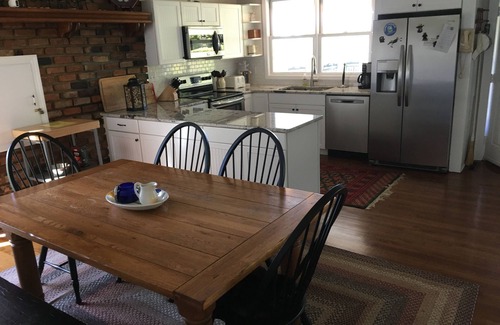 Glade Valley Casa | Blue Ridge Parkway Estate. Muy privado, duerme 10+ y admite mascotas.