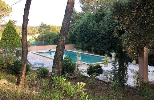 Cuers Casa | Real casa de campo provenzal en el corazón de Var - Pool & Tennis