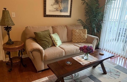 Rehoboth Beach Condominio | Reasonable Rates: Beautiful Condo Close to Beach, Restaurants, Shopping & More!