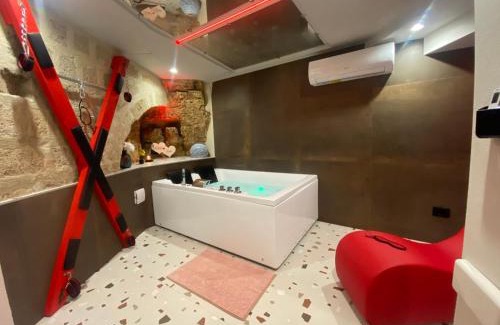 Gravina in Puglia Cama Y Desayuno | REBEL SUITE cross