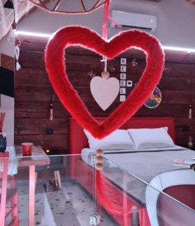 Gravina in Puglia Cama Y Desayuno | REBEL SUITE cross