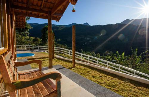 Alto Caparao Casa | Recanto Águas Nascentes - Casa na serra com piscina e cachoeira no quintal!