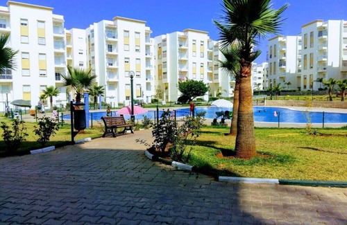 Bouznika Apartamento | Recent apartment in secure residence with garden and swimming pools