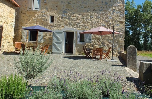 Sauvelade Otro | Recientemente renovado bearnesa granja con piscina climatizada y vistas al Pyren
