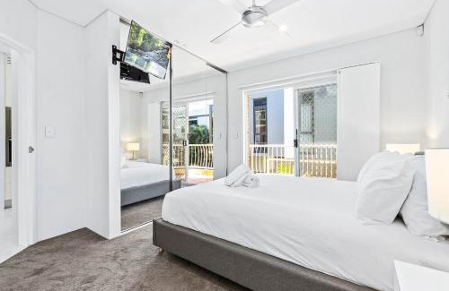 Broadbeach Apartamento | Recently Renovated & Exclusively Furnished BEACH