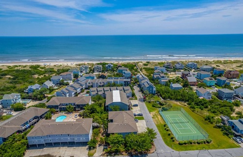 Ocean Sands Condominio | Recently Updated 2 BR Oceanside Condo w/Community Pool