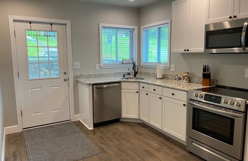 Minersville Casa | Recently Updated 3br/2ba townhome; Great Location