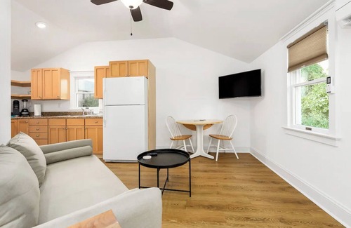 Manteo Casa | Recycle House 1 Bedroom Home at Roanoke Park