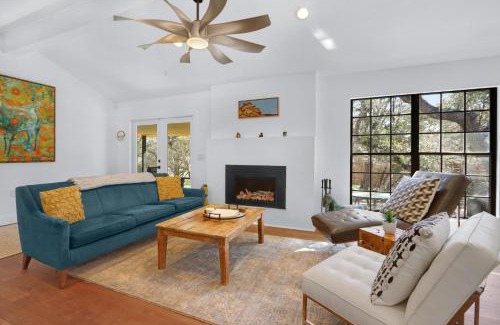 Wimberley Casa | Red Bird Cottage