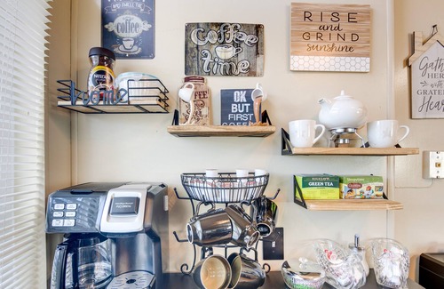 Red Bluff Casa | Red Bluff Home w/ Laptop-Friendly Workspace!
