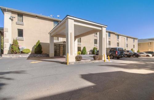 Irvington Hotel | Red Carpet Inn Newark - Irvington NJ
