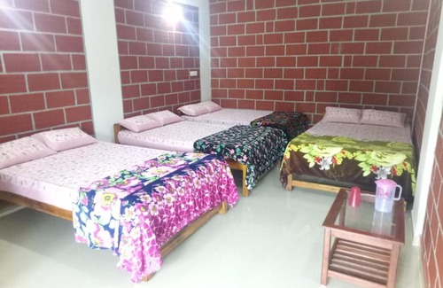 Samse Casa | Red Castle Homestay Kuduremukha