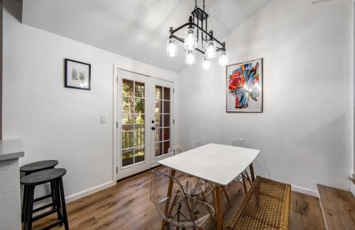 Arrowhead Villas Casa | Red Cottage Charmer