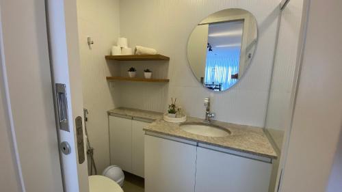 Barro Vermelho Apartamento | Red Design by Mosaico Stays