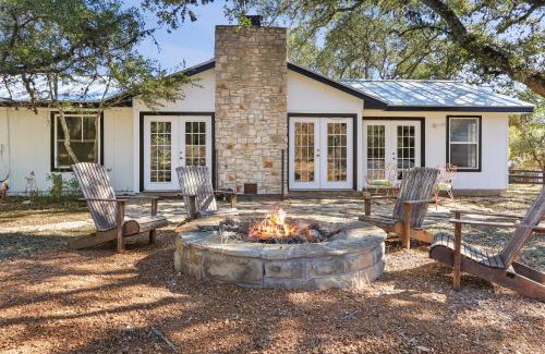 Woodcreek Casa | Red Donkey Cottage