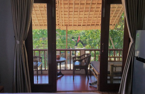 Cam An Cama Y Desayuno | Red Flower Cottages Homestay