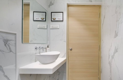 Vijayawada Hotel | Red Fox by Lemon Tree Hotels, Vijayawada