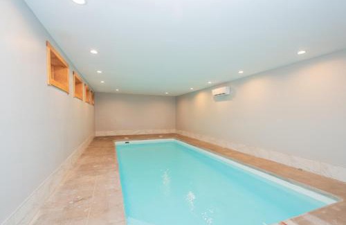 Waterfront Greens Casa | Red Fox