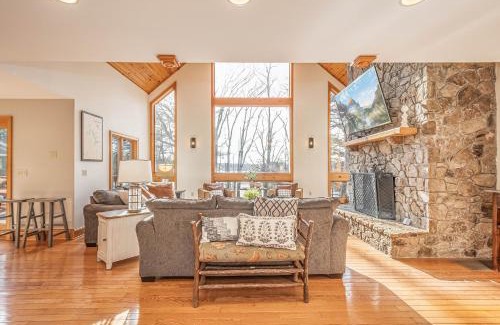 Waterfront Greens Casa | Red Fox