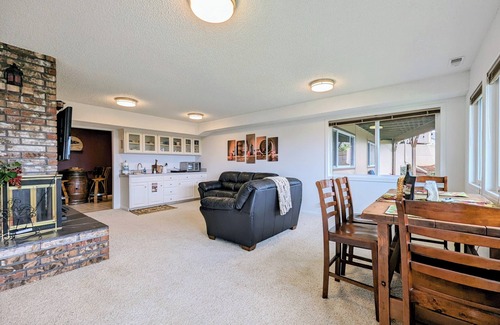 Dundee Casa | Red Hills Vacation ~ Three Bedroom Guest Suite with a Private Hot Tub and Sauna
