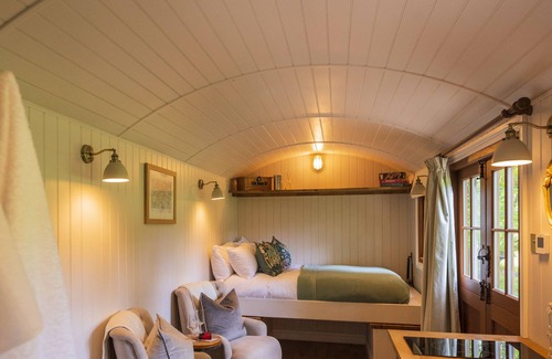 Maidensgrove Apartamento | Red Kite Retreat - Bluebell - Shepherds Hut 1