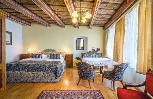 Hradcany Hotel | Red Lion