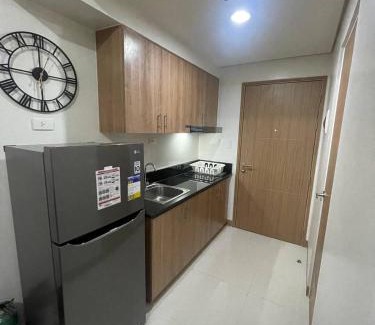 Legazpi Village Apartamento | Red Residences Chino Roces Makati