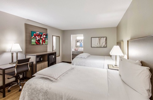 Addison Hotel | Red Roof Inn PLUS+ Dallas – Addison