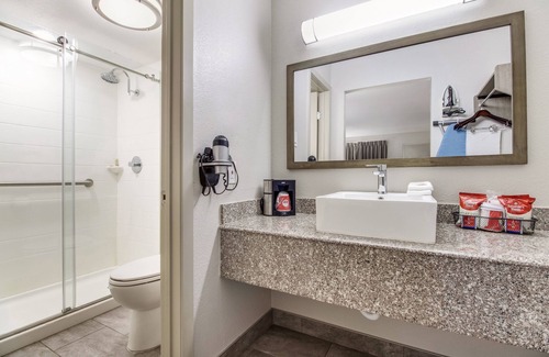 Addison Hotel | Red Roof Inn PLUS+ Dallas – Addison