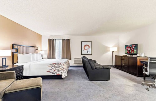 Ridgecrest Hotel | Red Roof Inn Ridgecrest