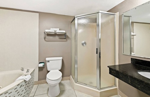 Duncan Hotel | Red Roof Inn & Suites Duncan