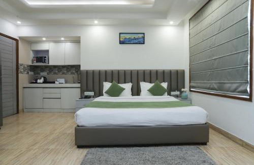 Safdarjung Enclave Casa | Red Rose Homestay - Rooms with Kitchenette
