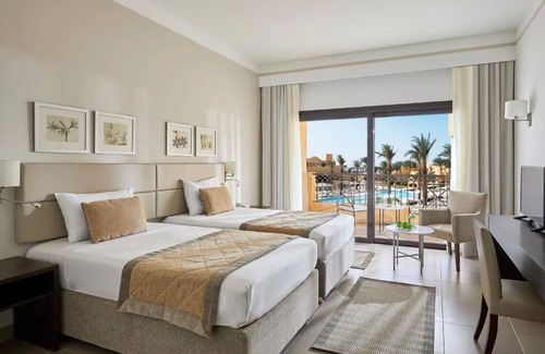 El Quseir Complejo | Red Sea Retreat | 2 Rooms, Full-service Spa, Waterpark & Family Fun by the Beach